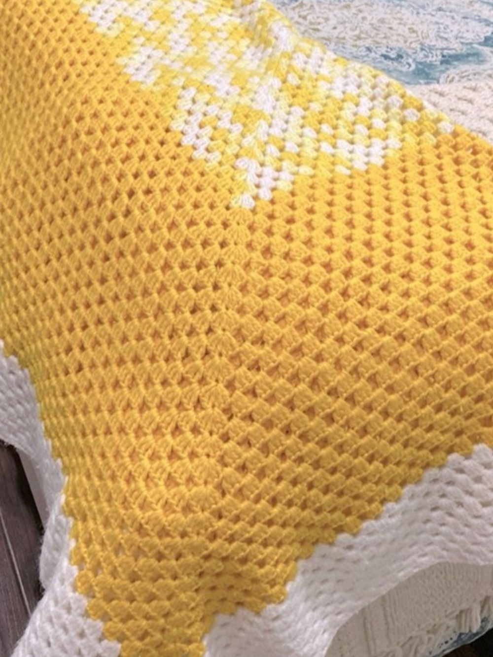 Vintage yellow & white crochet blanket throw